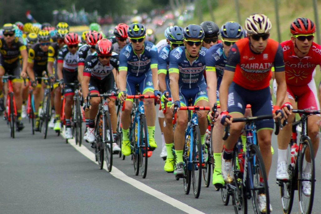 les-avantages-des-entrainements-en-groupe-pour-les-cyclistes
